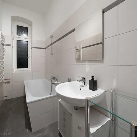 Apartment Apt Delmonicos 1 Zimmer Kueche Bad Vollausstattung Zentral